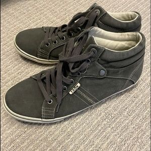 Taos high top sneakers
